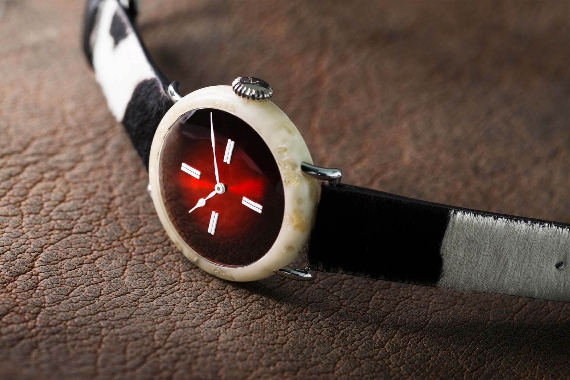 swiss_mad_watch_8327-1400_lifestyle_rgb-2