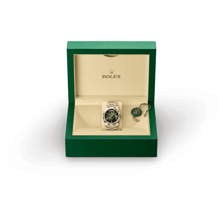 M228235-0055 in box