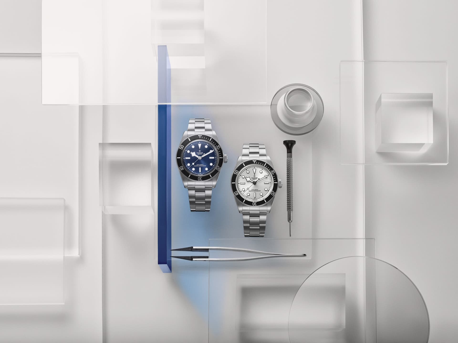 TUDOR_NP25_BLACK BAY 68_LIFESTYLE-3