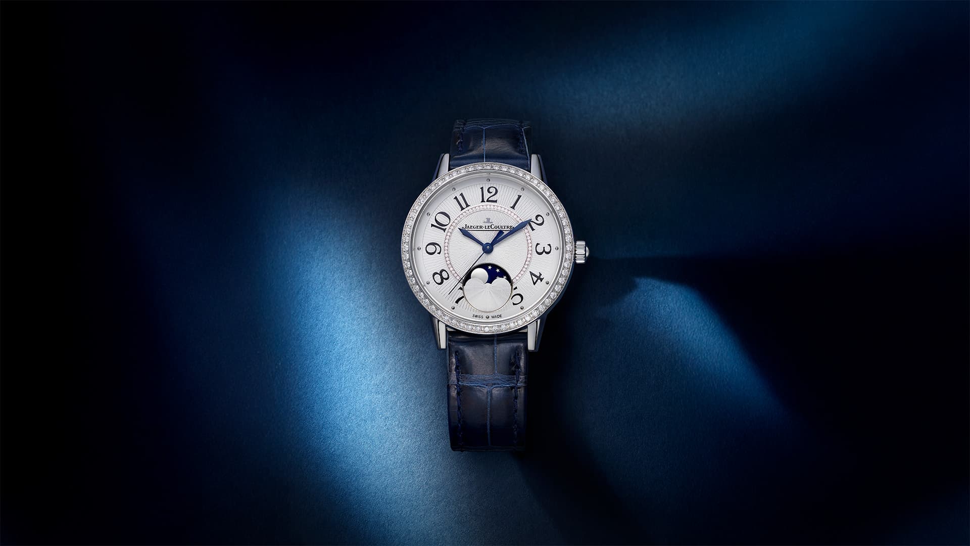 jlc-rendez-vous-q3578430-lifestyle-334890