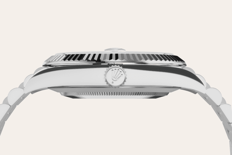 Feature3_Asset portrait M228236-0012