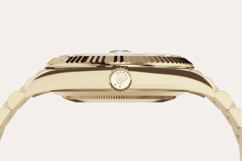 Feature3_Asset portrait M228238-0042