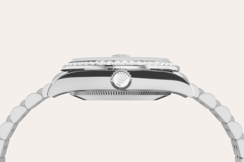 Feature3_Asset portrait M278384RBR-0008