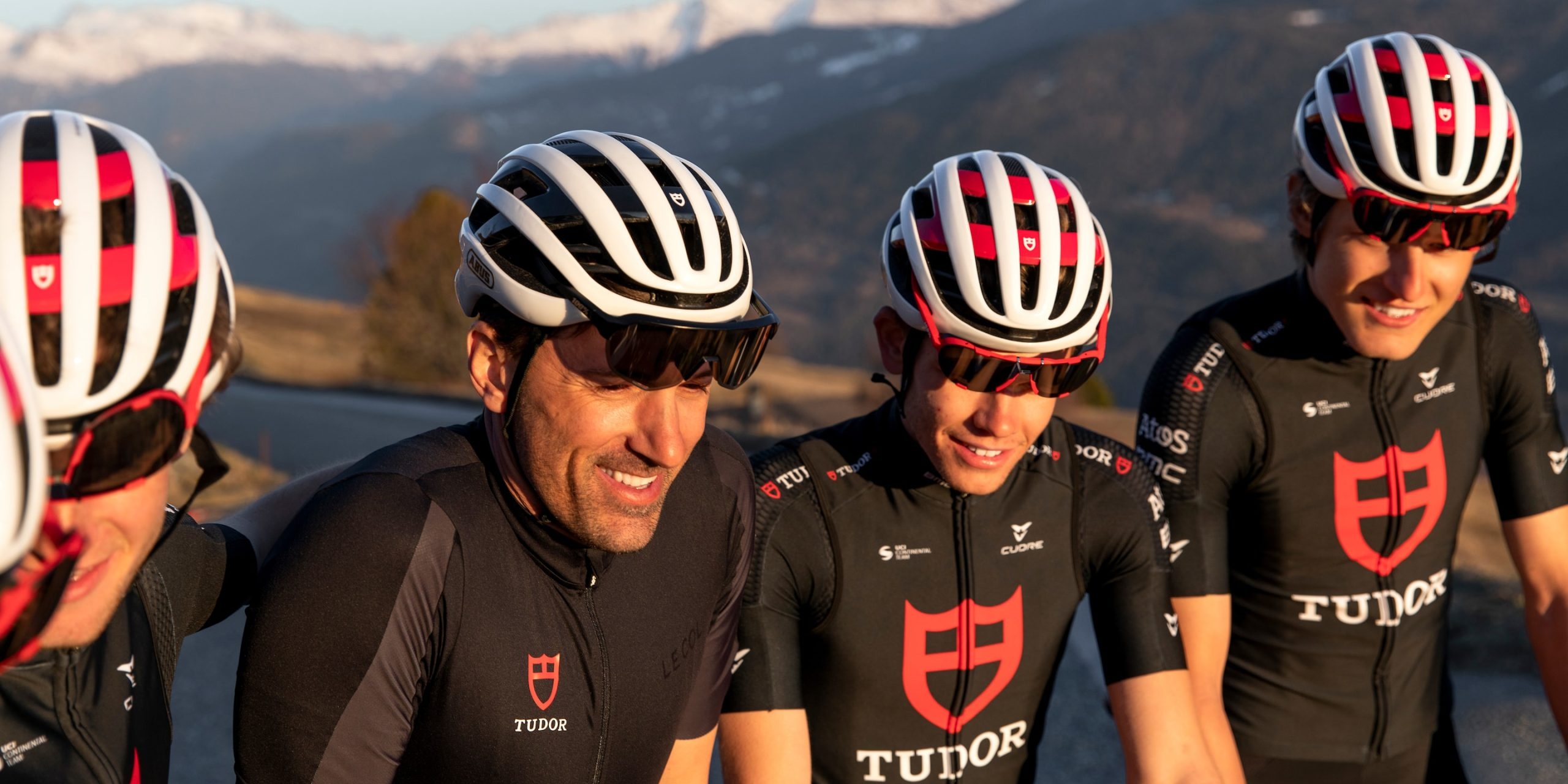 TUDOR-ProCycling-Team_15_forside