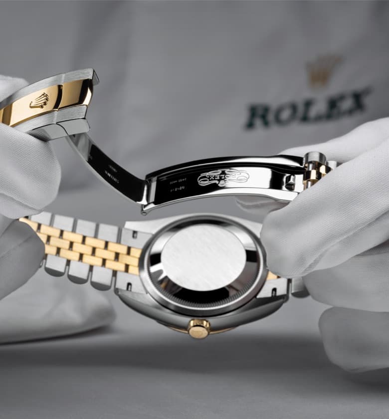 rolex-servicing-2301_rolex_sav_retailers_175_controle-final_fermoir_v2-portrait