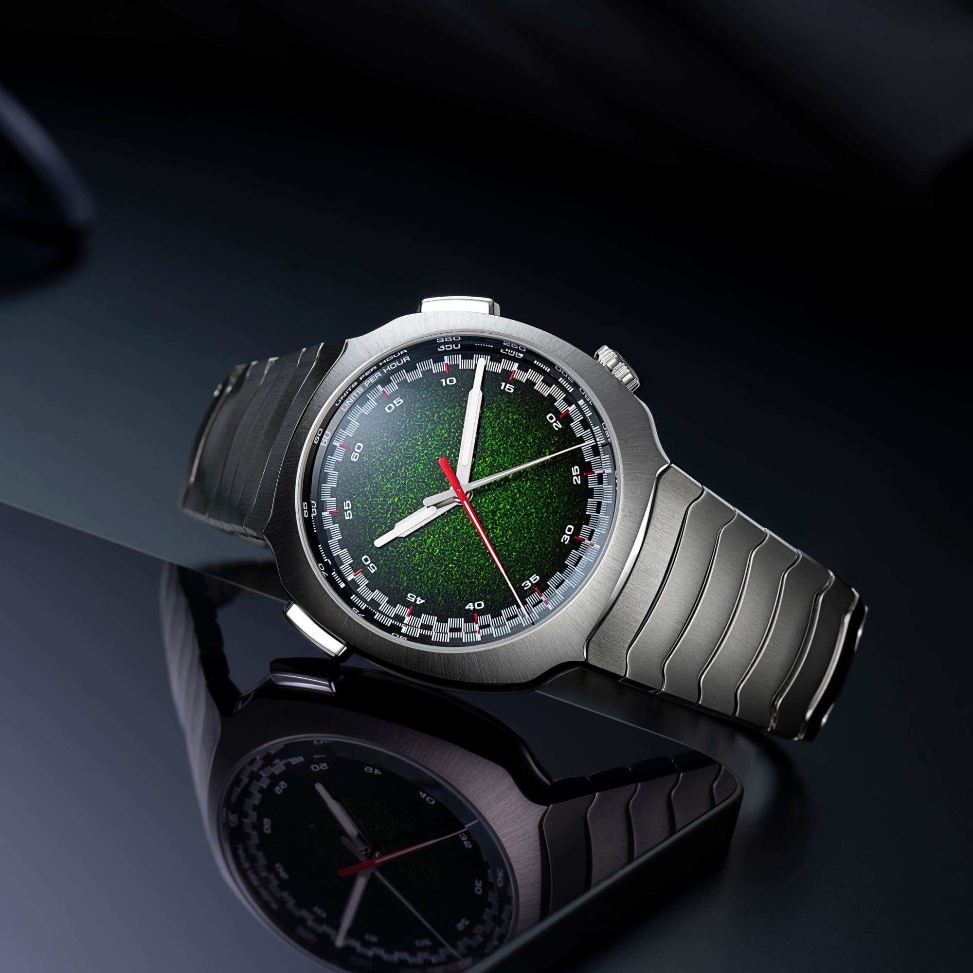 HMoser_6907-1205_Streamliner_Chronograph_ST_Frozen_Matrix_Green_Fume__Lifestyle