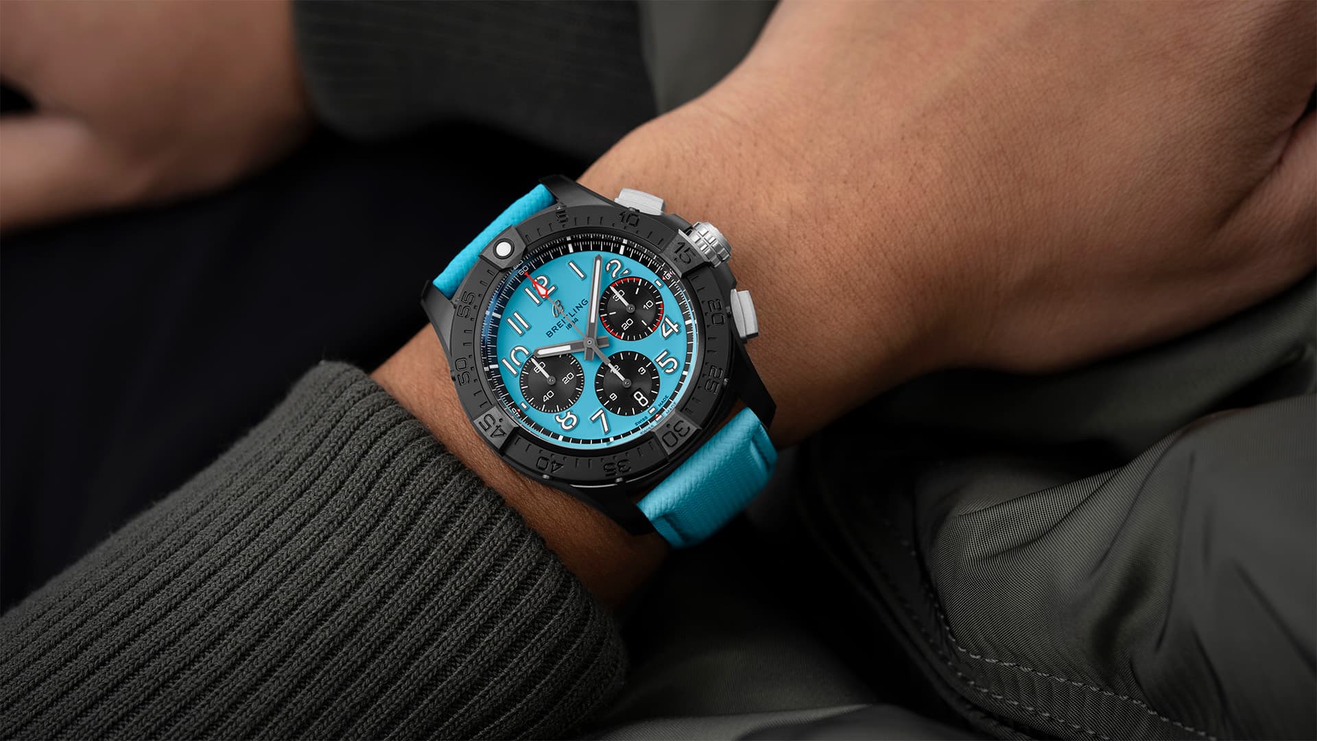 16_Breitling_Avenger_B01_Chronograph_42_Night_Mission_Ref_SB0146101L1X1_RGB