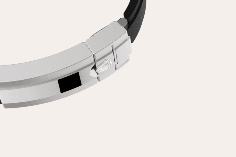 Feature1_Asset portrait M126519LN-0006