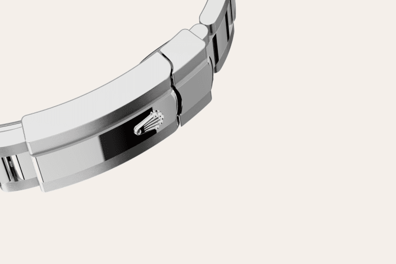 Feature3_Asset portrait M126200-0002