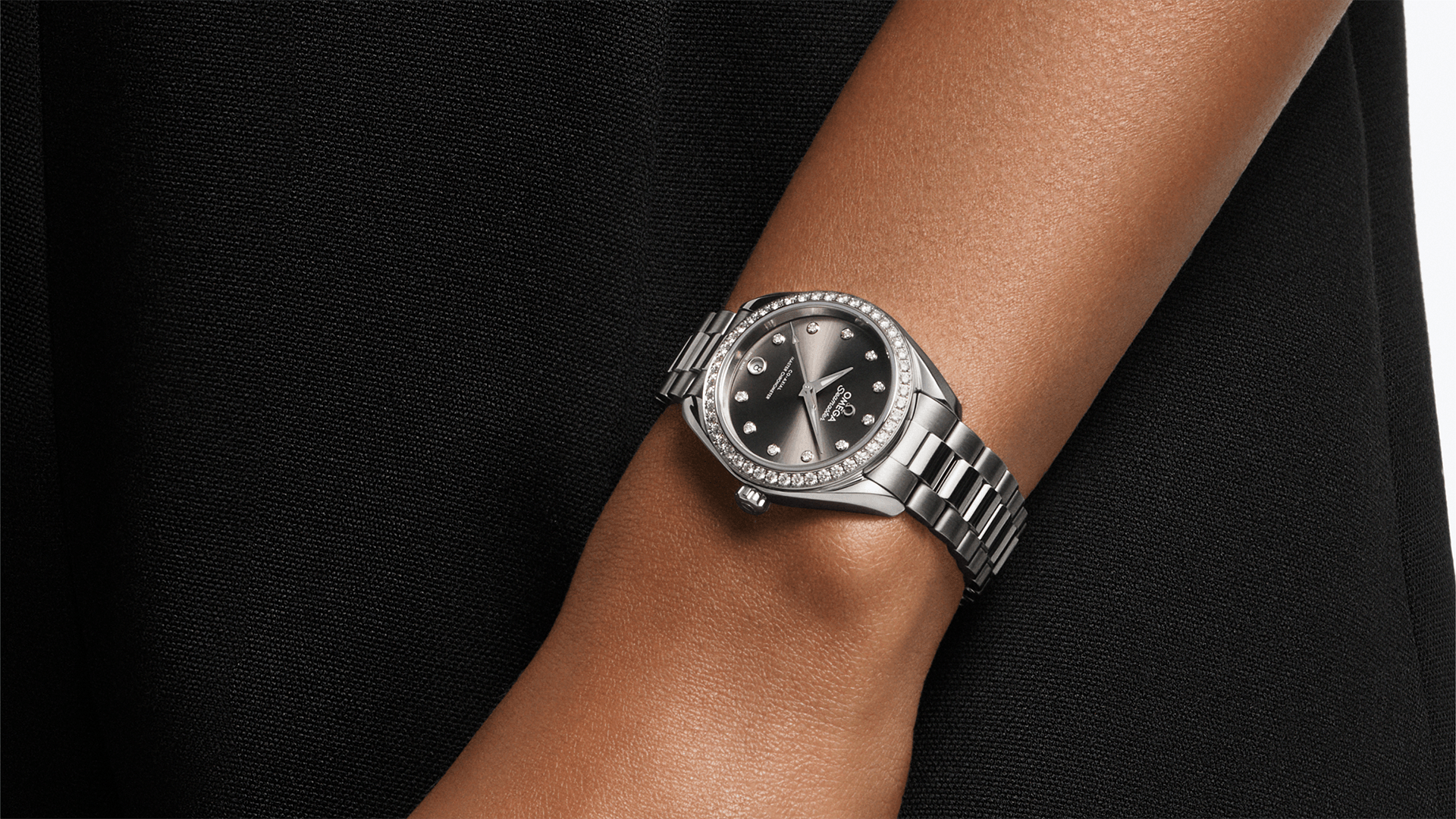 220_15_30_20_56_001_Seamaster_Adv_30mm_Wristshot_9_16_300dpi