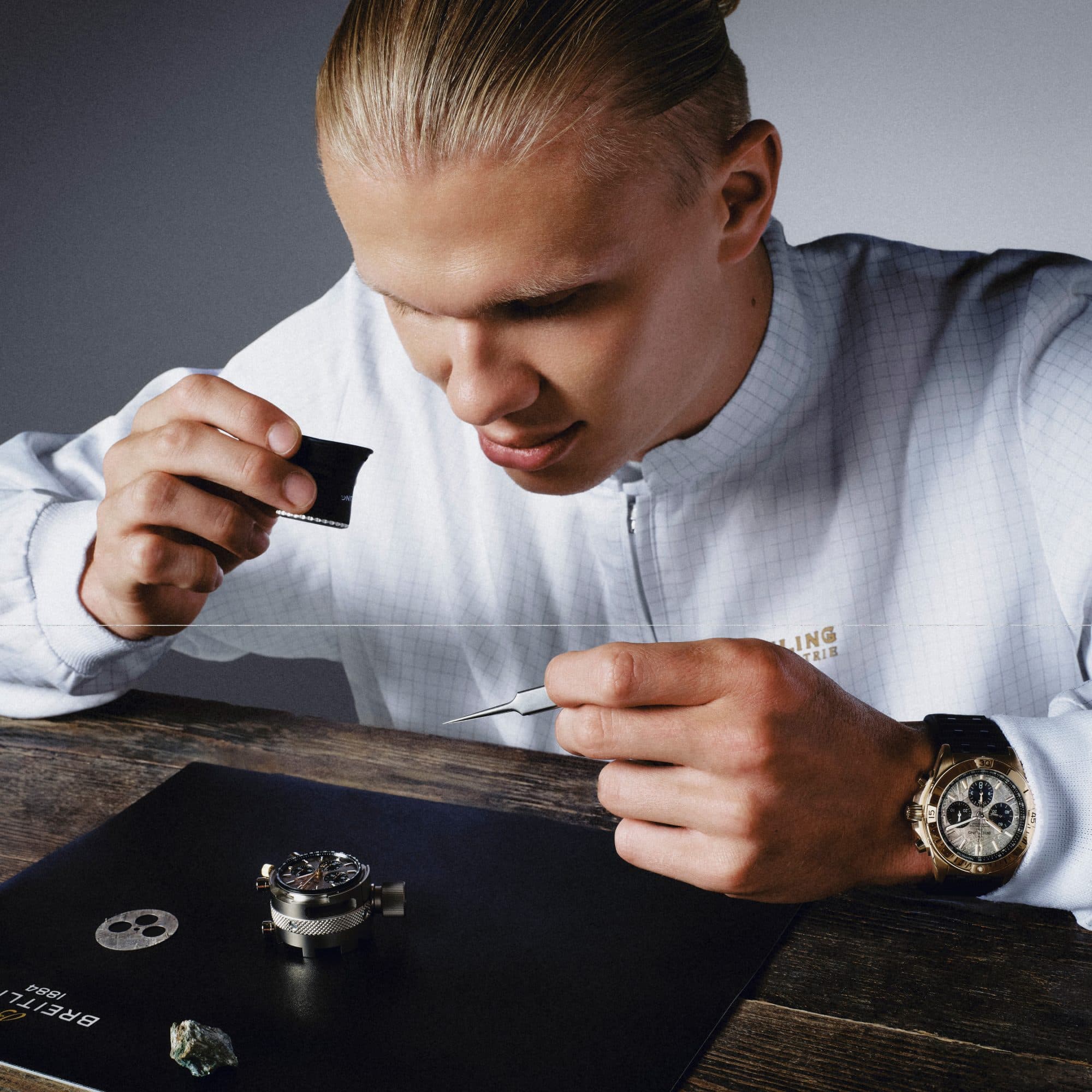 05_Erling_Haaland_Breitling_Chronomat_B01_42_Erling_Haaland_Ref_RB01347A1F1S1_RGB