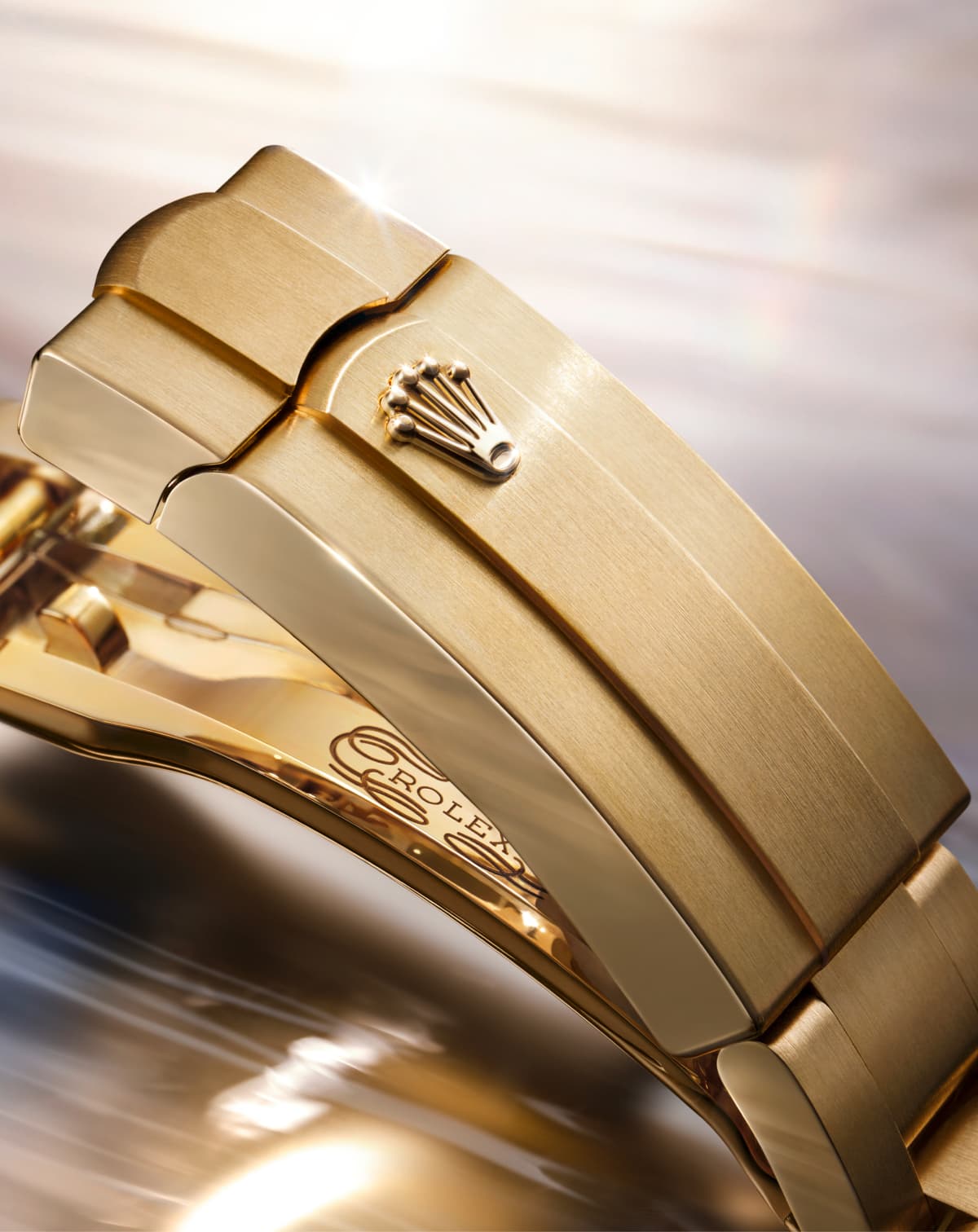 rolex-new-watches-2026-the-oyster-perpetual-28-and-34-m124205-0002-and-m276208-0002-oyster-bracelet-landscape